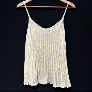 Banana Republic Cream Pleated Camisole — Chic & Effortless — Light & Airy S/M